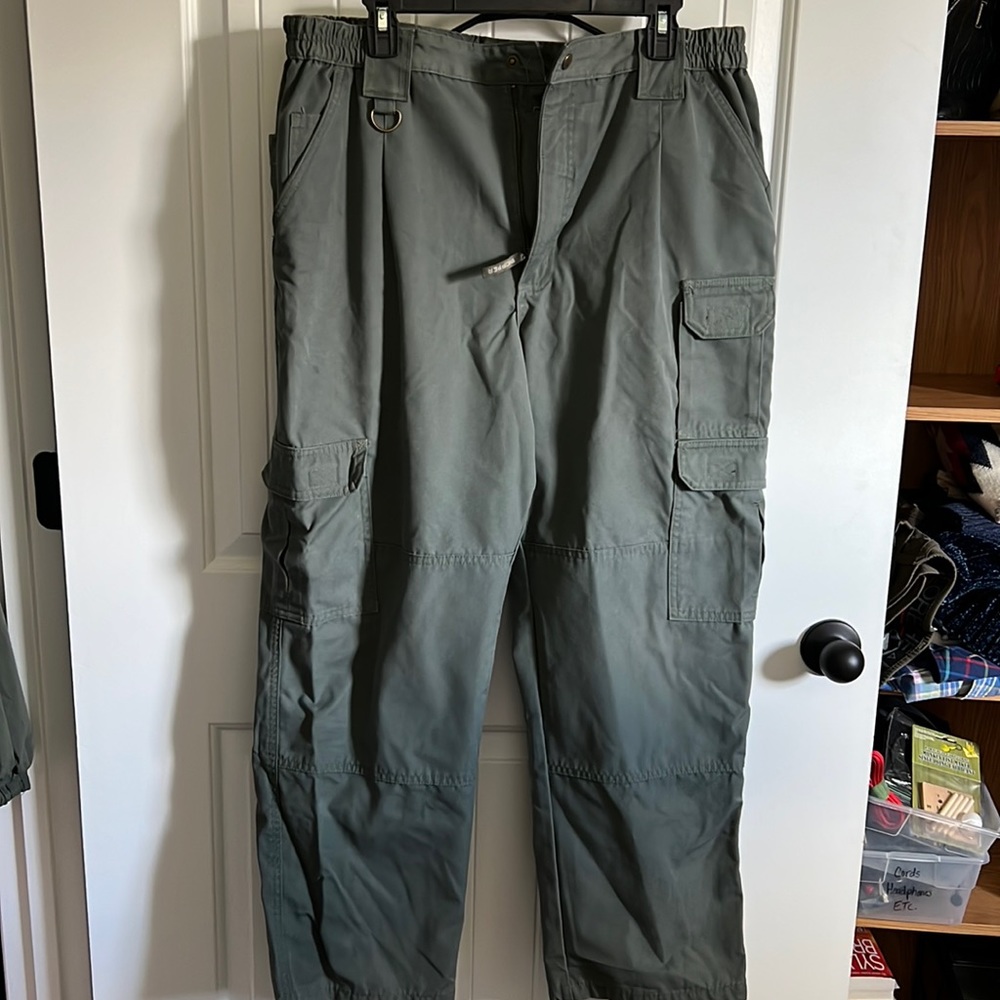 Men's Gray Cargo Pants